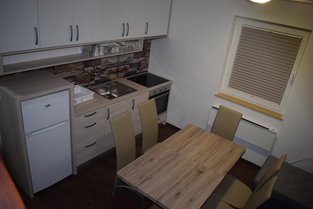 Borovnica Catez Apartment Catez ob Savi Exterior photo